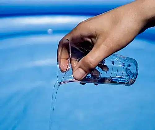 Havuz bakımında hangi kimyasallar kullanılır?