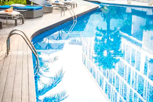 Anahtar teslim yüzme havuzu